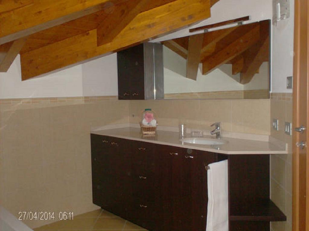 Appartamento Vista Lago - Betta Lezzeno Luaran gambar